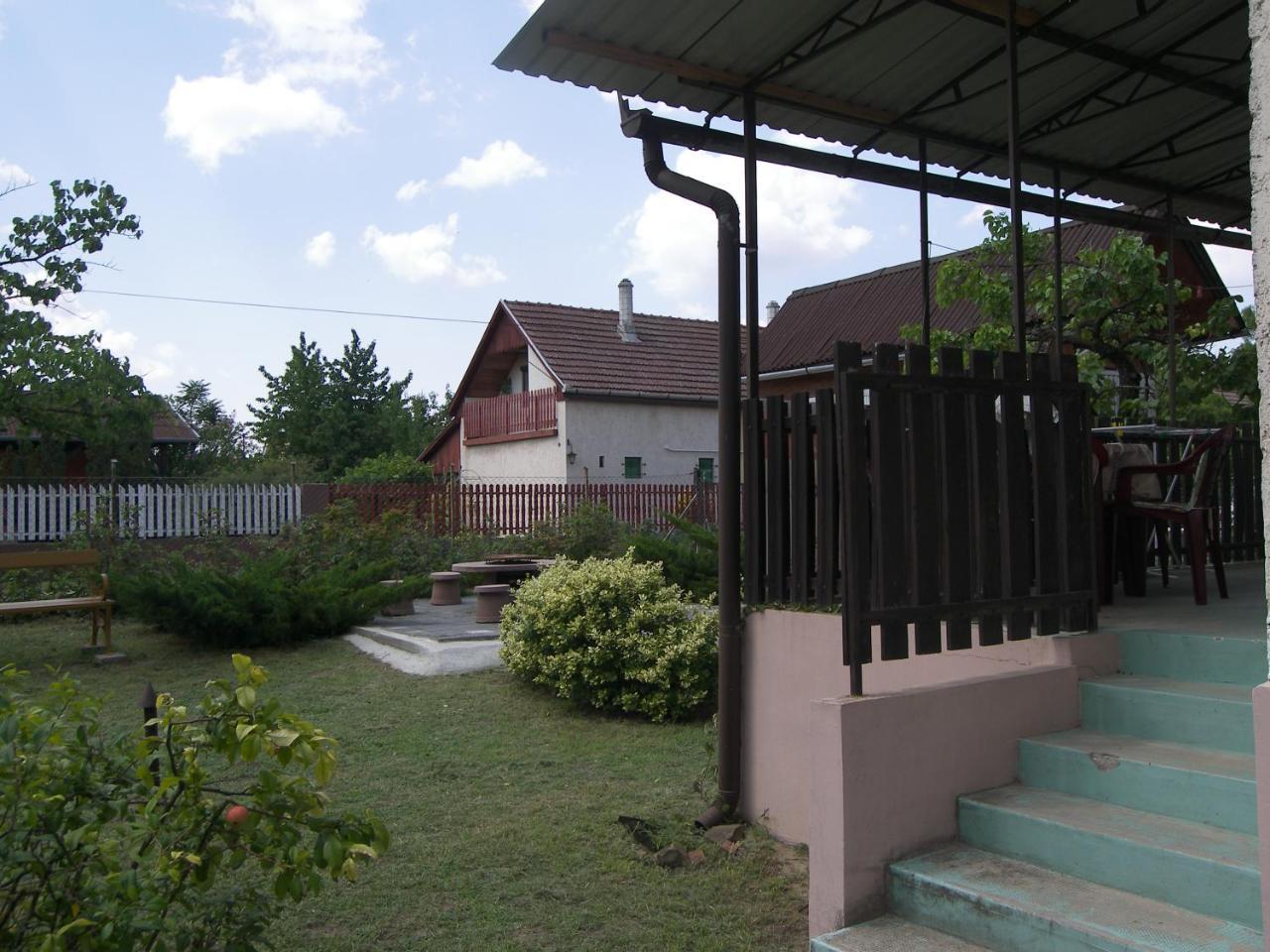 Csilla Nyaralo Hotel Tiszakecske Exterior photo