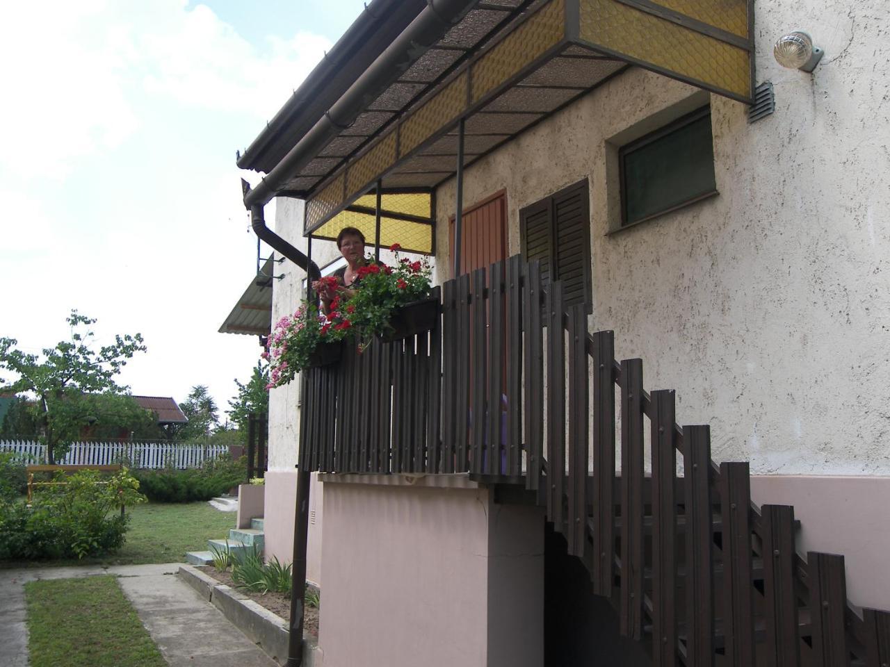 Csilla Nyaralo Hotel Tiszakecske Exterior photo